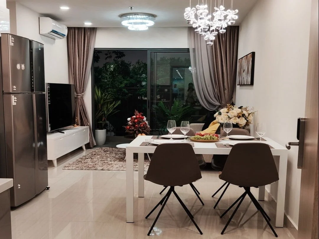can-ho-mau-du-an-the-rivana bàn ăn căn hộ
