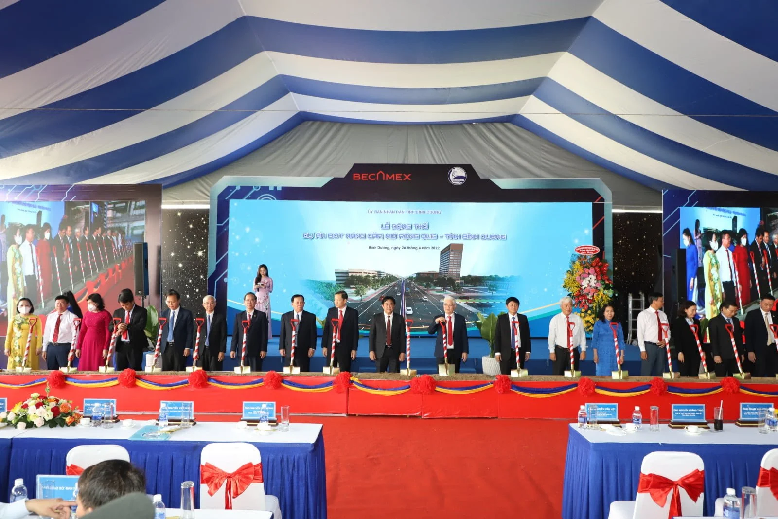20220426092805_IMG_5548 lễ khởi công mở rộng tuyến đường quốc lộ 13